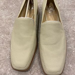Brand new Vince Camuto flats